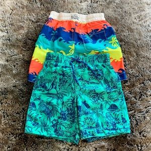 Toddler Boy’s Swim Trunks (2 pcs)